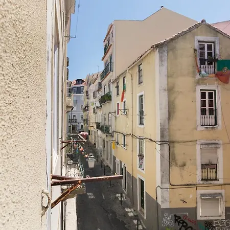 Cozy Downtown Daire *